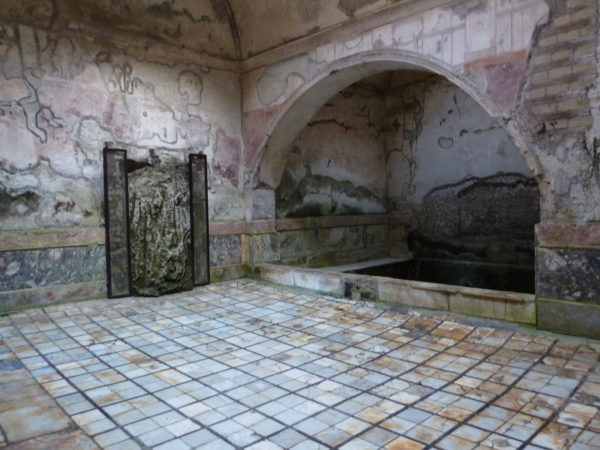 Herculaneum || photo by Jessica Spiegel, all rights reserved, may not be used without permission